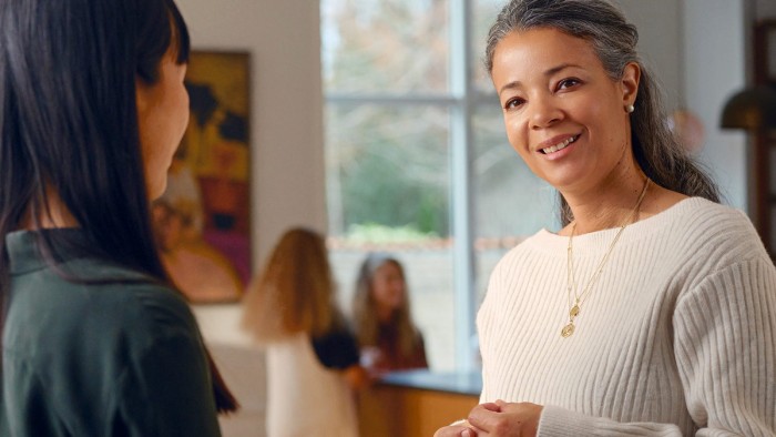 Widex Hearing Aids - woman speaking in noise

